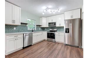 215 EDGEWOOD DRIVE, BARTOW, FL 33830 - MLS#MFRTB8427922