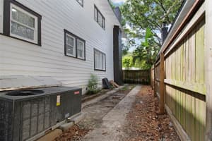 1024 CRENSHAW STREET, TAMPA, FL 33604 - MLS#MFRTB8427937