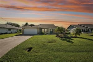 13 BUNKER LANE, ROTONDA WEST, FL 33947 - MLS#MFRTB8427965