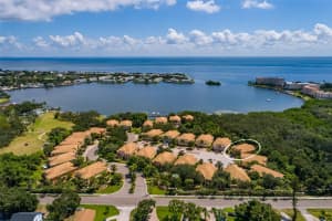 190 BANYAN BAY DRIVE, ST PETERSBURG, FL 33705 - MLS#MFRTB8427984