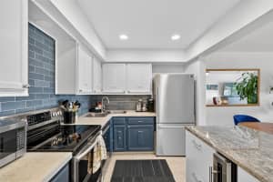 4900 BRITTANY DRIVE, ST PETERSBURG, FL 33715 - MLS#MFRTB8427988