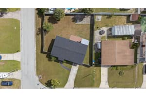 8002 FERNVIEW LANE, TAMPA, FL 33615 - MLS#MFRTB8428023