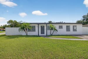 8002 FERNVIEW LANE, TAMPA, FL 33615 - MLS#MFRTB8428023
