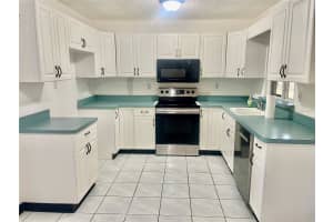7245 ONYX DRIVE, ST PETERSBURG, FL 33702 - MLS#MFRTB8428033