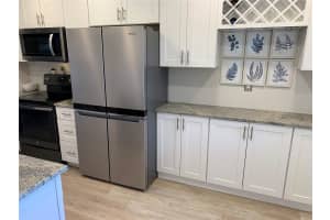 5775 PARK STREET, ST PETERSBURG, FL 33709 - MLS#MFRTB8428050