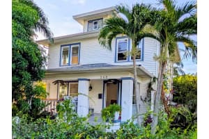 246 19th Ave NE, St. Petersburg, FL 33704, Sold 09/16/25