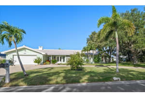 1670 CLEARWATER HARBOR DRIVE, LARGO, FL 33770 - MLS#MFRTB8428141