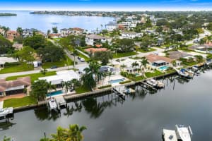 6482 TANGLEWOOD DRIVE, ST PETERSBURG, FL 33702 Sold 10/23/25