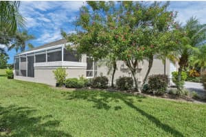 675 MASTERPIECE DRIVE, SUN CITY CENTER, FL 33573 - MLS#MFRTB8428243