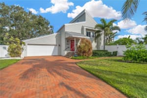 3601 COQUINA KEY DRIVE, ST PETERSBURG, FL 33706 - MLS#MFRTB8428249
