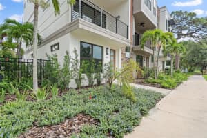 6371 1ST AVENUE, ST PETERSBURG, FL 33707 Sold 10/27/25