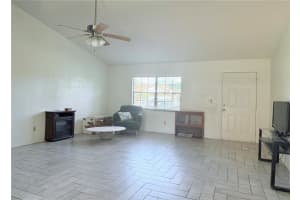 8053 DEERWOOD CIRCLE, TAMPA, FL 33610 - MLS#MFRTB8428315
