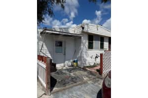 5834 SUSSEX DRIVE, TAMPA, FL 33615 - MLS#MFRTB8428387