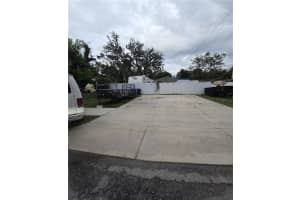 10017 N 9th St, TAMPA