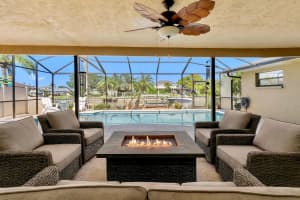 727 FLAMINGO DRIVE, APOLLO BEACH, FL 33572 - MLS#MFRTB8428469