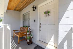 4210 SANDALWOOD CIRCLE, TAMPA, FL 33617 - MLS#MFRTB8428499