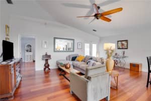 725 37TH AVENUE, ST PETERSBURG, FL 33704 - MLS#MFRTB8428506