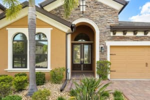 13711 MOONSTONE CANYON DRIVE, RIVERVIEW, FL 33579 - MLS#MFRTB8428525