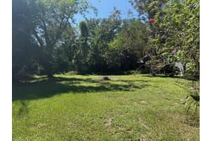 208 FERN STREET, TAMPA, FL 33604 - MLS#MFRTB8428560