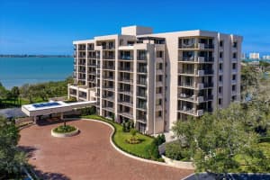 4 BELLEVIEW BOULEVARD, BELLEAIR, FL 33756 - MLS#MFRTB8428567