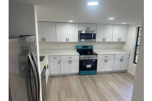 7877 NIAGARA AVENUE, TAMPA, FL 33617 - MLS#MFRTB8428657