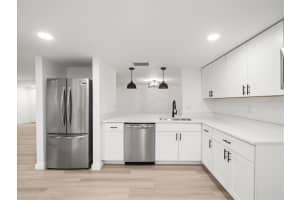 7877 NIAGARA AVENUE, TAMPA, FL 33617 - MLS#MFRTB8428657