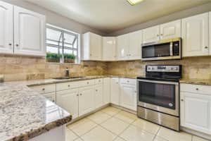 1300 FARRAGUT DRIVE, ST PETERSBURG, FL 33710 - MLS#MFRTB8428761