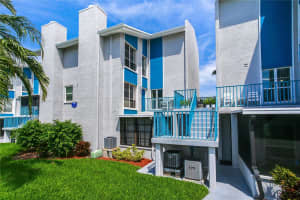 171 MEDALLION BOULEVARD, MADEIRA BEACH, FL 33708 - MLS#MFRTB8428901