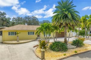 10922 52ND AVENUE, ST PETERSBURG, FL 33708 - MLS#MFRTB8428919