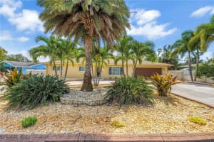 10922 52ND AVENUE, ST PETERSBURG, FL 33708 - MLS#MFRTB8428919