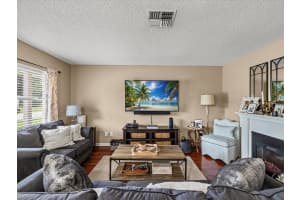 4244 RACCOON LOOP, NEW PORT RICHEY, FL 34653 Sold 11/12/25