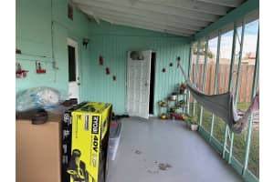 9195 ENCHANTMENT DRIVE, LARGO, FL 33773 - MLS#MFRTB8429007