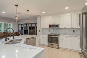 1128 SUNSET POINT ROAD, CLEARWATER, FL 33755 - MLS#MFRTB8429064