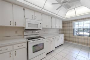 2040 LAKEVIEW DRIVE, CLEARWATER, FL 33763 - MLS#MFRTB8429087