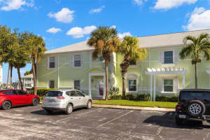 5243 Beach Dr Se #b, ST PETERSBURG