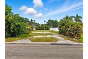 4111 ARKANSAS AVENUE, ST PETERSBURG, FL 33703 Sold 11/20/25