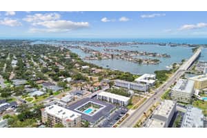 2942 BAY DRIVE, BELLEAIR BLUFFS, FL 33770 - MLS#MFRTB8429151