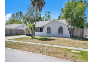 1405 CASTLEWORKS LANE, TARPON SPRINGS, FL 34689 - MLS#MFRTB8429154