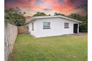 5717 16TH AVENUE, GULFPORT, FL 33707 - MLS#MFRTB8429158