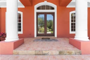 614 Vintage Way Brandon, FL 33511 - Off Market