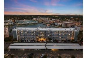 5925 Shore Blvd S #608, GULFPORT