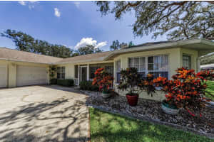 1611 GULF BEACH BOULEVARD, TARPON SPRINGS, FL 34689 Sold 11/05/25