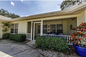 1611 GULF BEACH BOULEVARD, TARPON SPRINGS, FL 34689 Sold 11/05/25