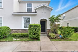 1933 Greenwood Valley Dr, PLANT CITY