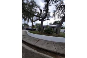 8320 WOODLAKE PLACE, TAMPA, FL 33615 - MLS#MFRTB8429351