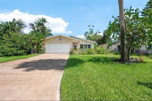 1810 NEW HAMPSHIRE AVENUE, ST PETERSBURG, FL 33703 - MLS#MFRTB8429378
