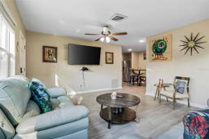1810 NEW HAMPSHIRE AVENUE, ST PETERSBURG, FL 33703 - MLS#MFRTB8429378