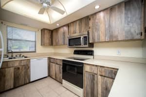 101 LAKE AVENUE, LARGO, FL 33771 - MLS#MFRTB8429389