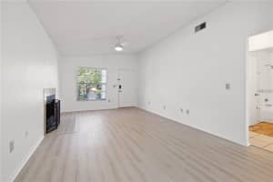 4004 DREAM OAK PLACE, TAMPA, FL 33613 - MLS#MFRTB8429407