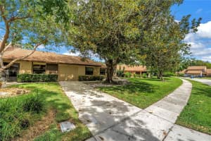 9691 LAKE SEMINOLE DRIVE, LARGO, FL 33773 Sold 10/17/25